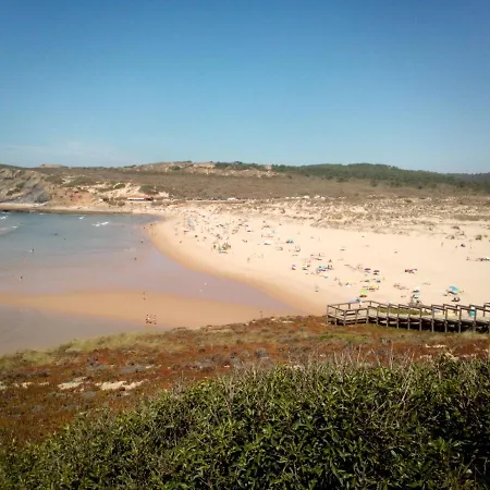 4 Bedrooms House With Furnished Terrace And Wifi At 4 Km Away From The Aljezur