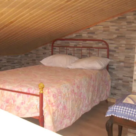 4 Bedrooms House With Furnished Terrace And Wifi At 4 Km Away From The *